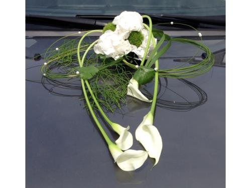 Arrangement floral voiture