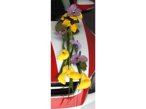 Arrangement floral voiture